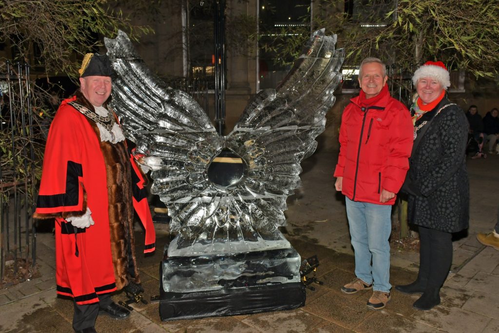 39-Christmas-lights-switch-with-Peter-Levy-1024x683